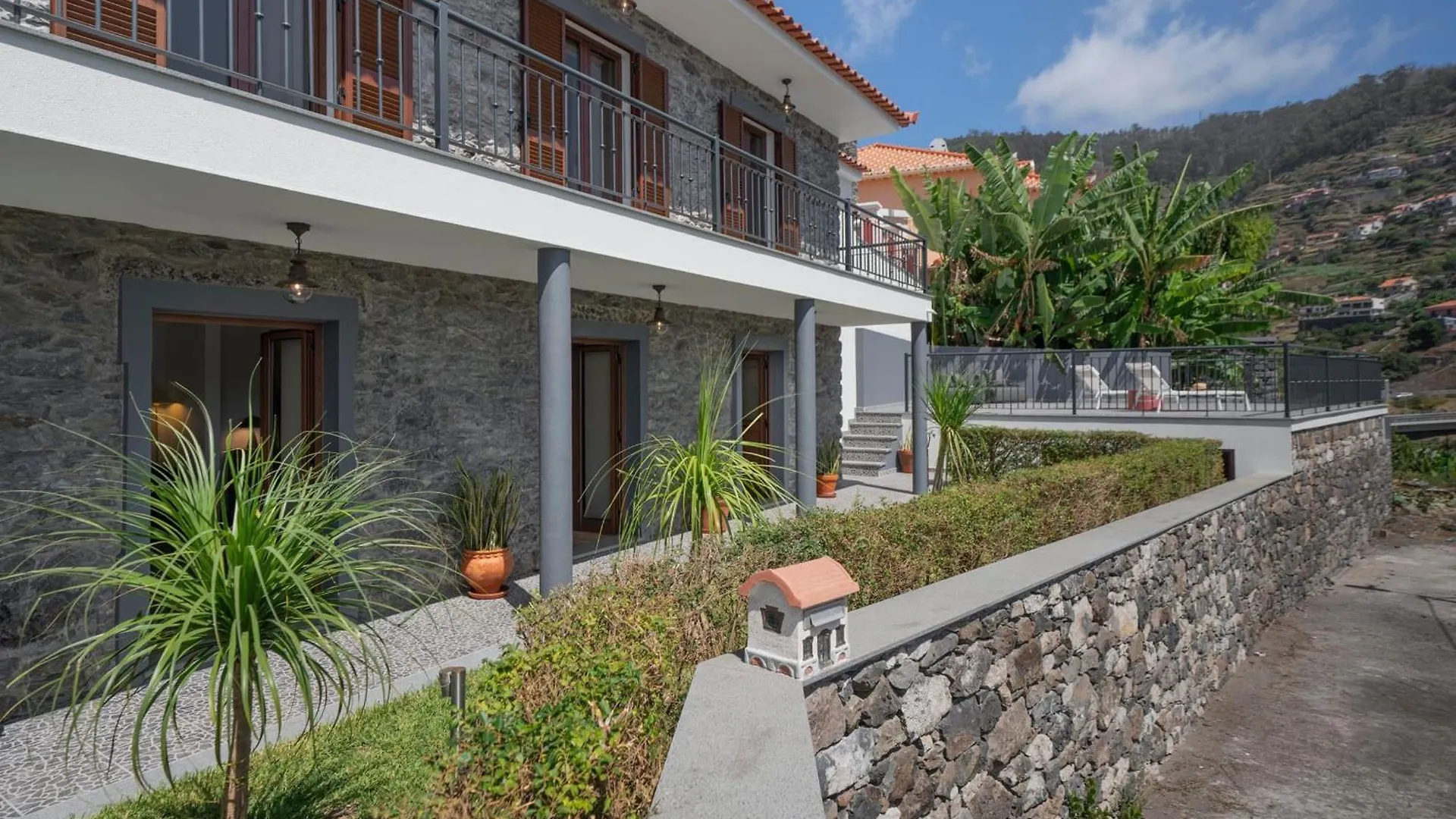 Casa De Pedra By An Island Apart Ribeira Brava 0*,  Portugal